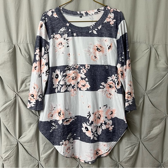 Tops - Floral Tunic Top